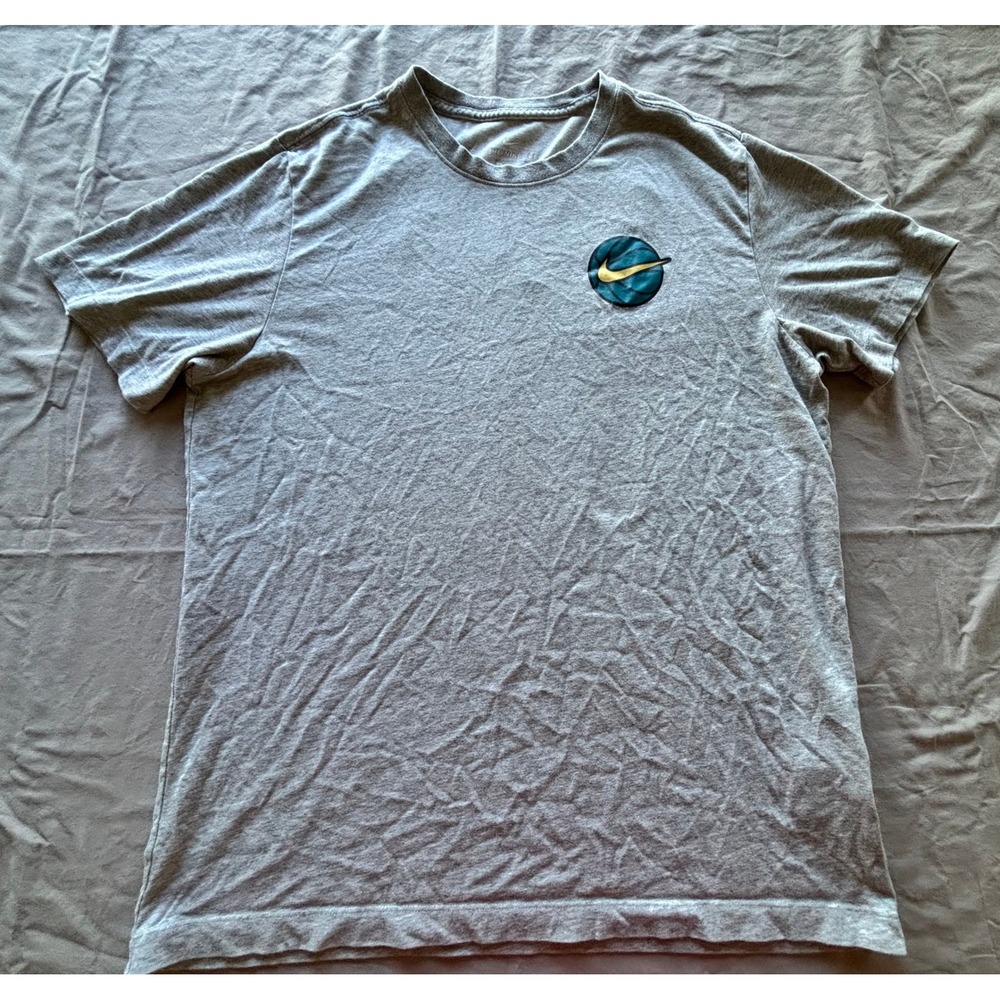 Nike Dri-FIT Mens Gray Basketball Graphic T-Shirt Short Sleeve Large L